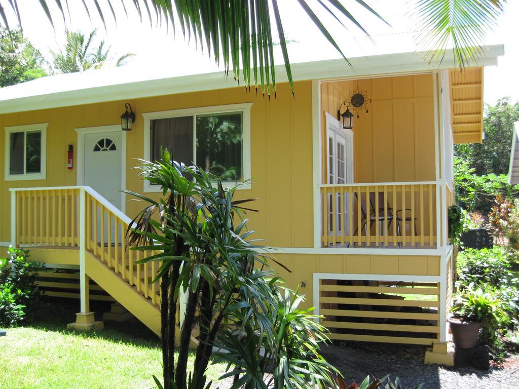 Oceanfront Cottage Near The Kalapana Lava Flows Kehena Room photo